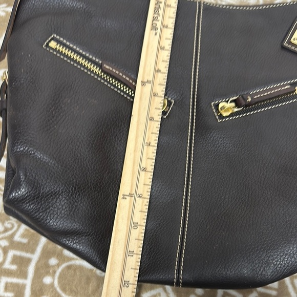 Dooney & Bourke Brown Leather Hobo Bag with Slouchy Design - Picture 12 of 16